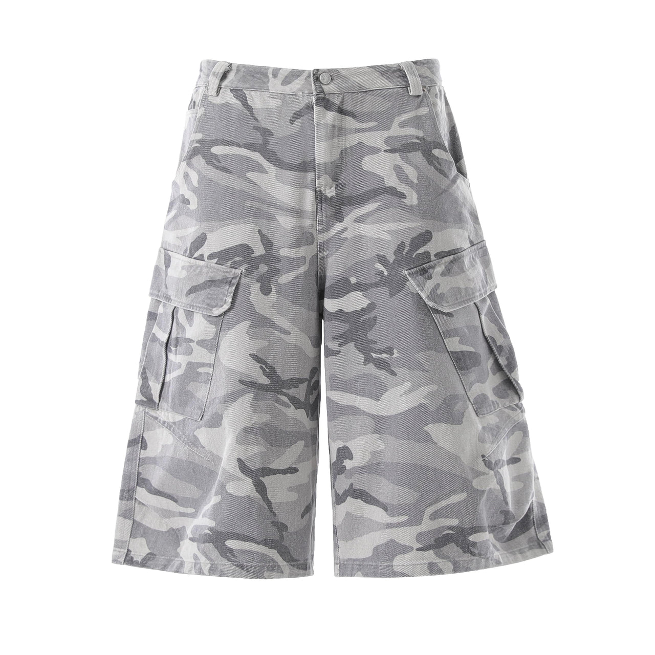 American Vintage Multi-Pocket Camouflage Cargo Shorts