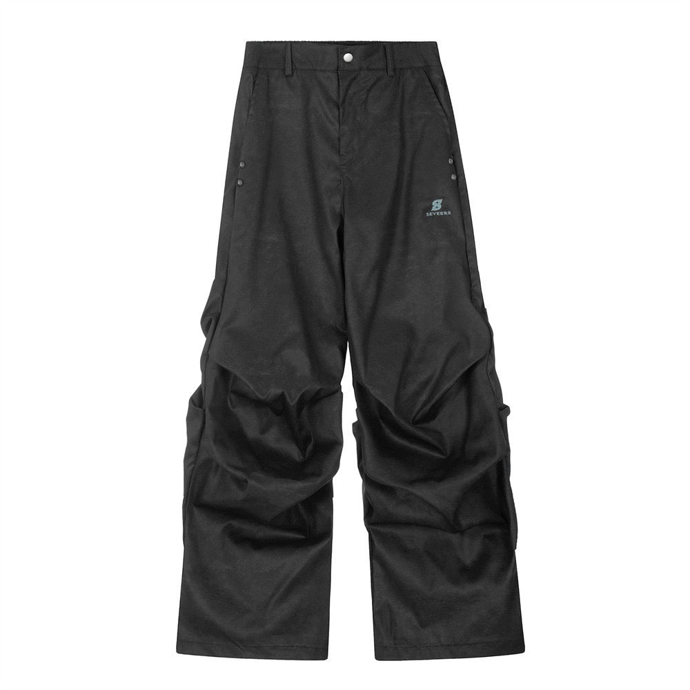 Textured Pleated Cargo Pants