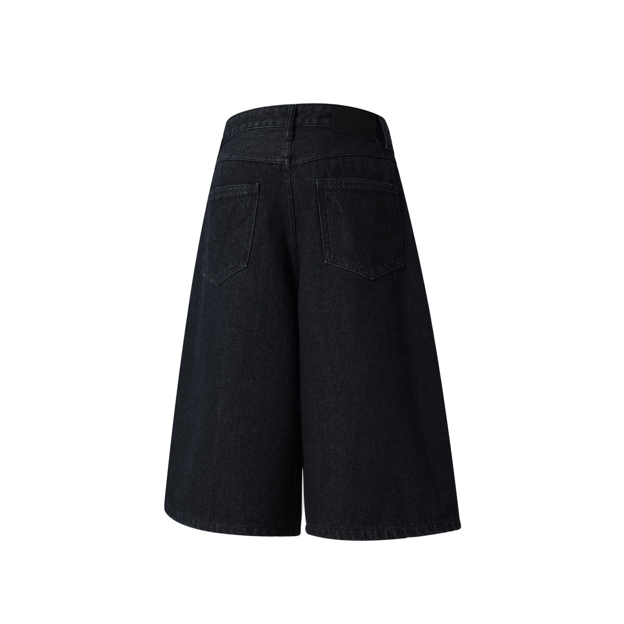 Omirad “Arc Button Wide Denim Shorts”